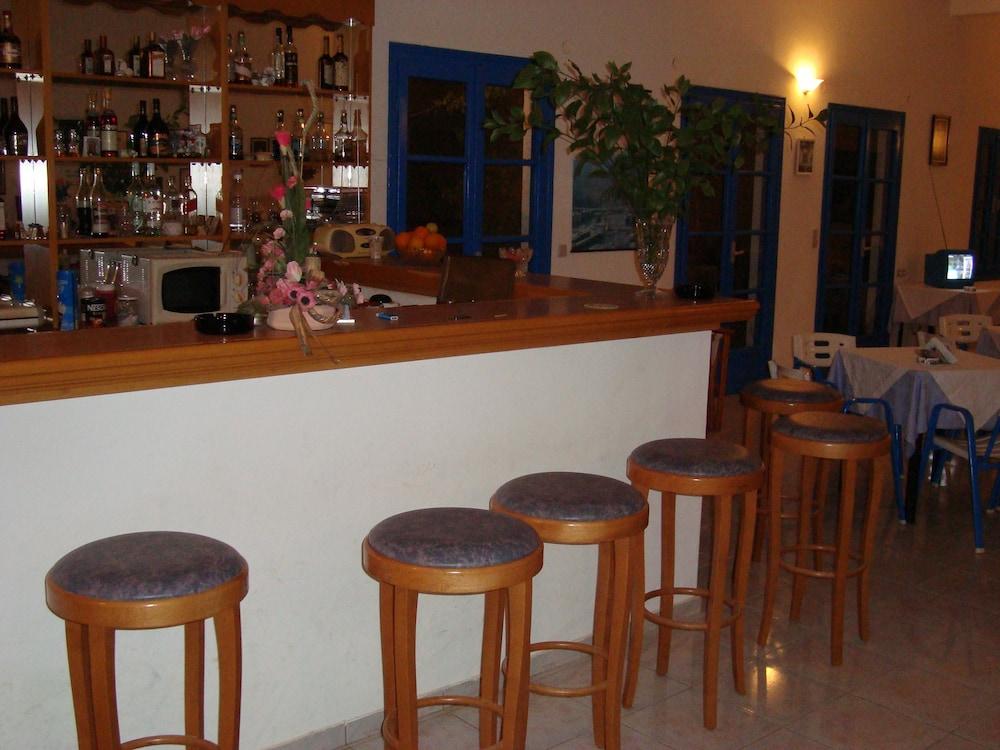 克里塔日光公寓酒店 阿齐亚·佩拉加 外观 照片